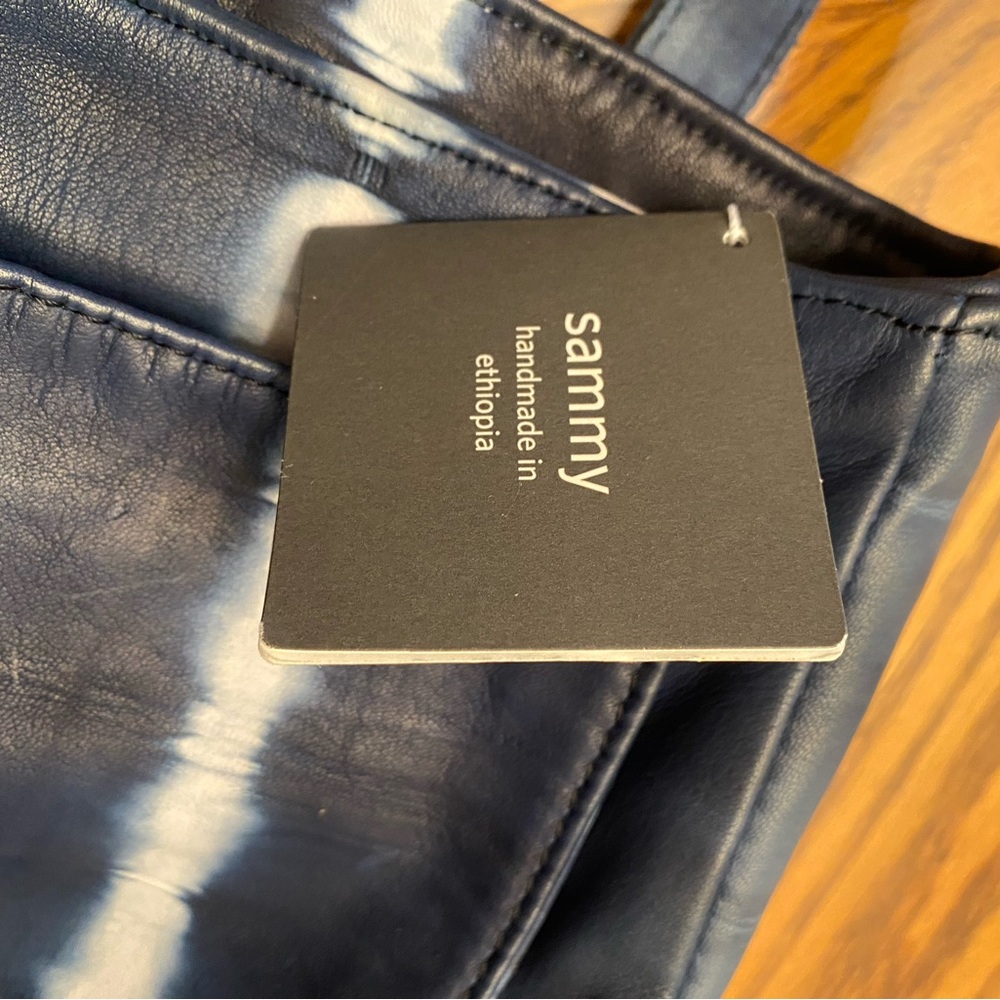 Bohemian Navy Tie-Dye Crossbody Bag - Picture 5 of 8